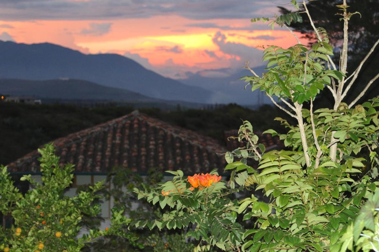 Hosteria Cananvalle Ibarra Buitenkant foto