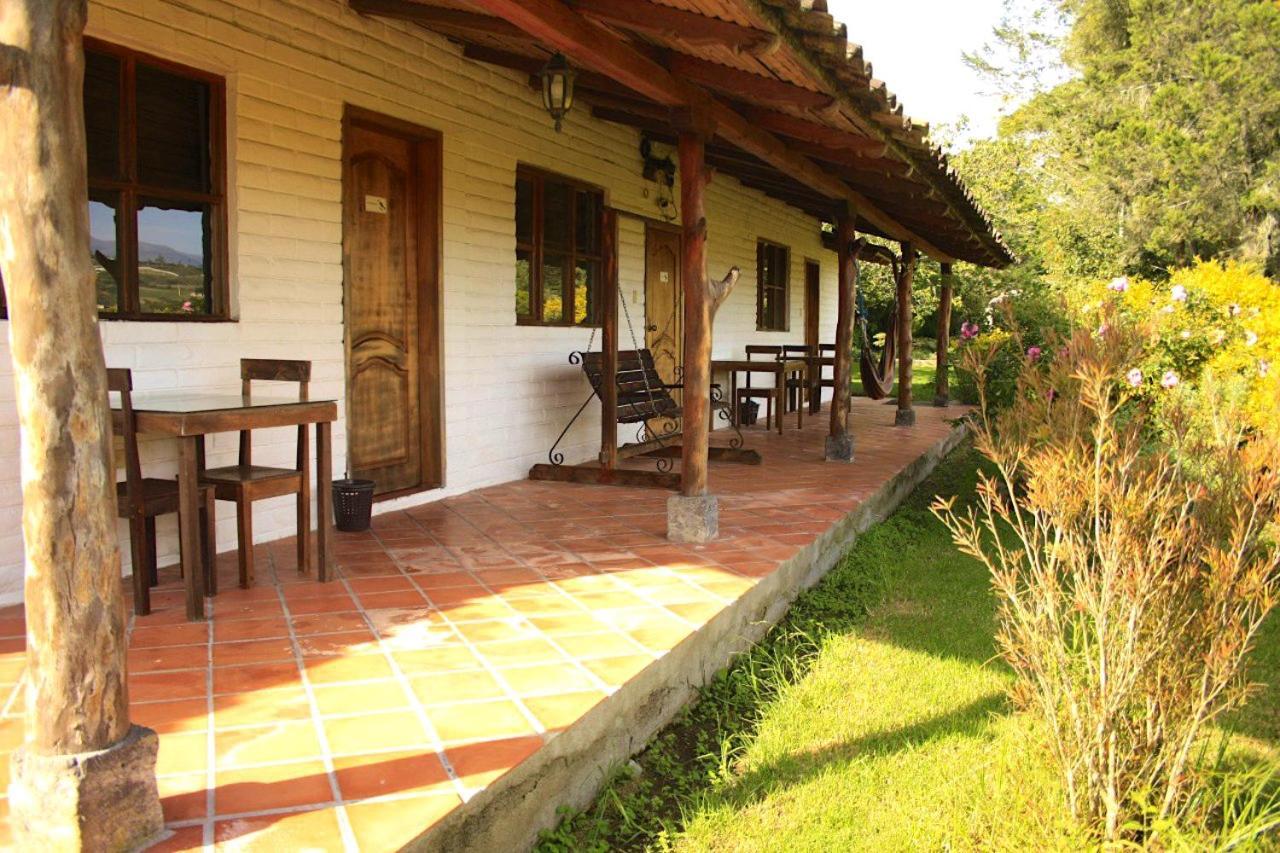 Hosteria Cananvalle Ibarra Buitenkant foto